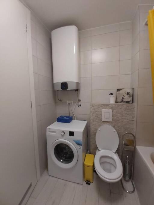 Apartman Ana Iadera With Balcony And Parking Zadar Exterior foto